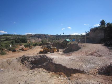 宣威市热水镇瓦厂采砂厂